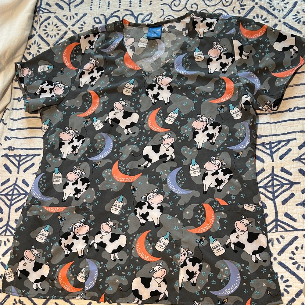 Zoe+Chloe Cow Print Scrub Top